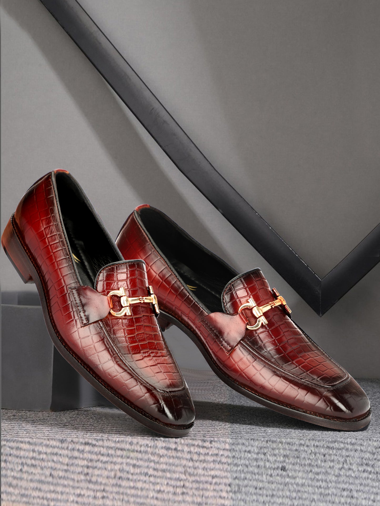 Attractive Croco Horsebit Leather Loafers | Cherry